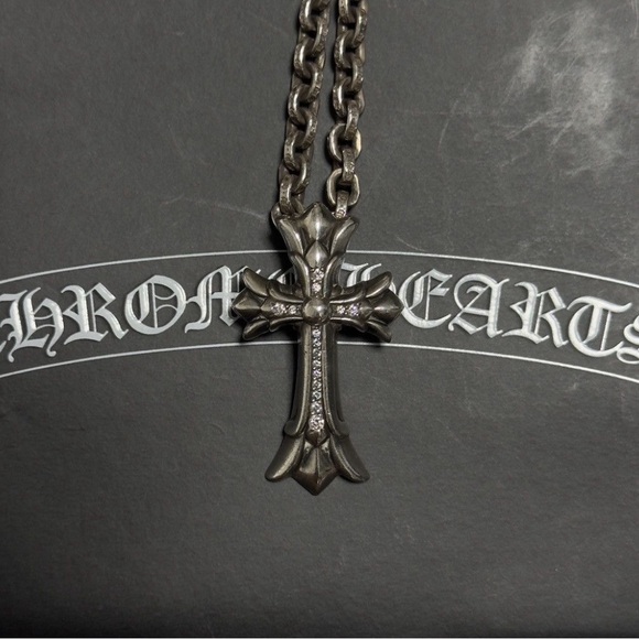 Chrome Hearts - Picture 3 of 5